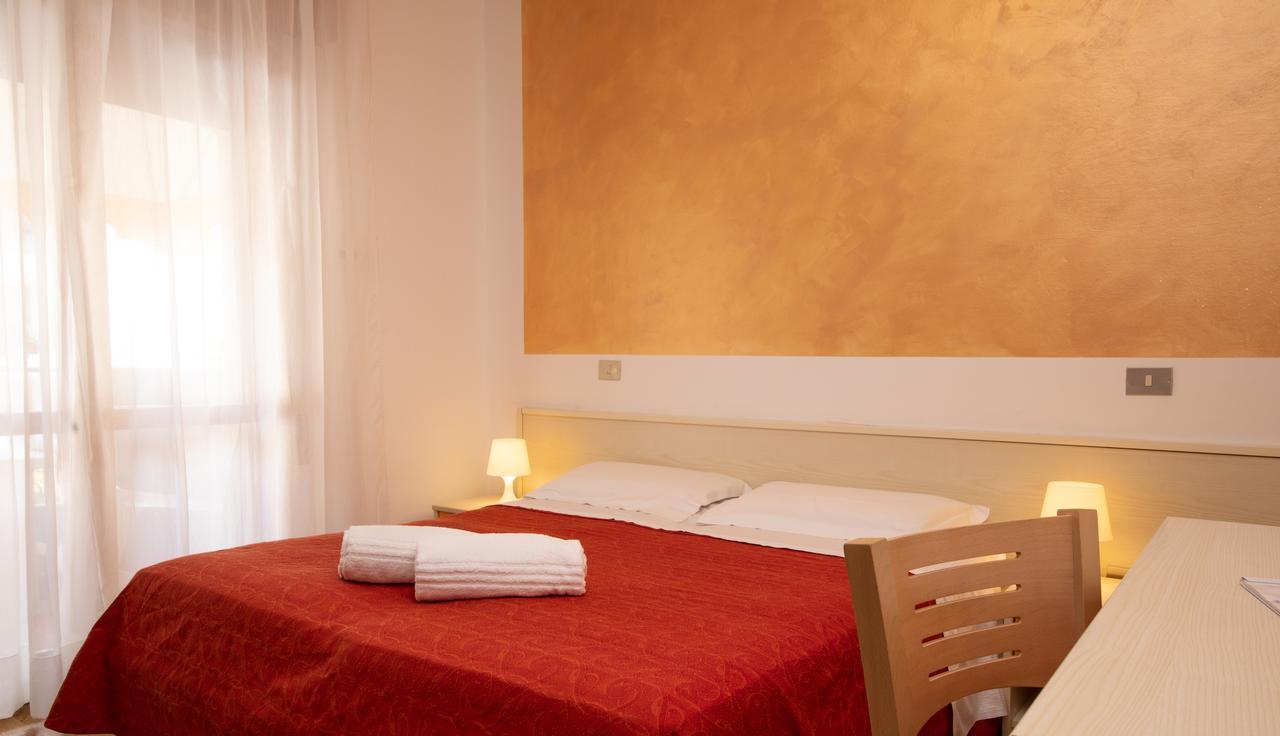 Hotel Nazionale Lido di Jesolo Buitenkant foto